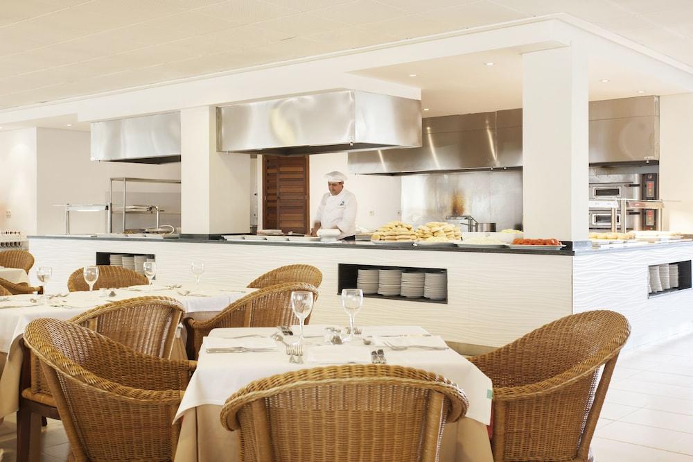 Grupotel Mallorca Mar Aparthotel